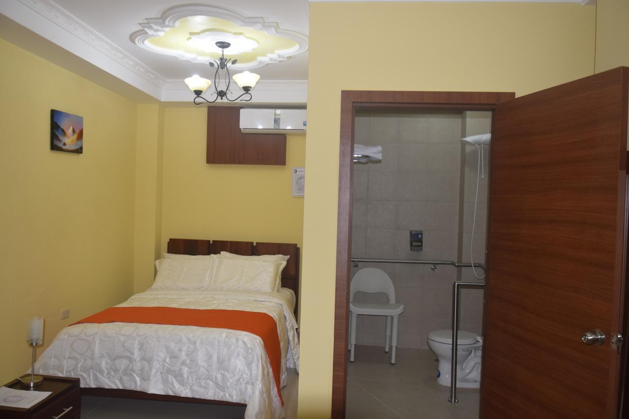 Olan'S Hotel Group Esmeraldas Esterno foto